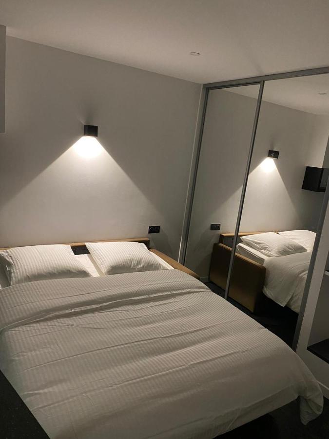 Studio En Hyper Centre De Dole Apartment Ngoại thất bức ảnh