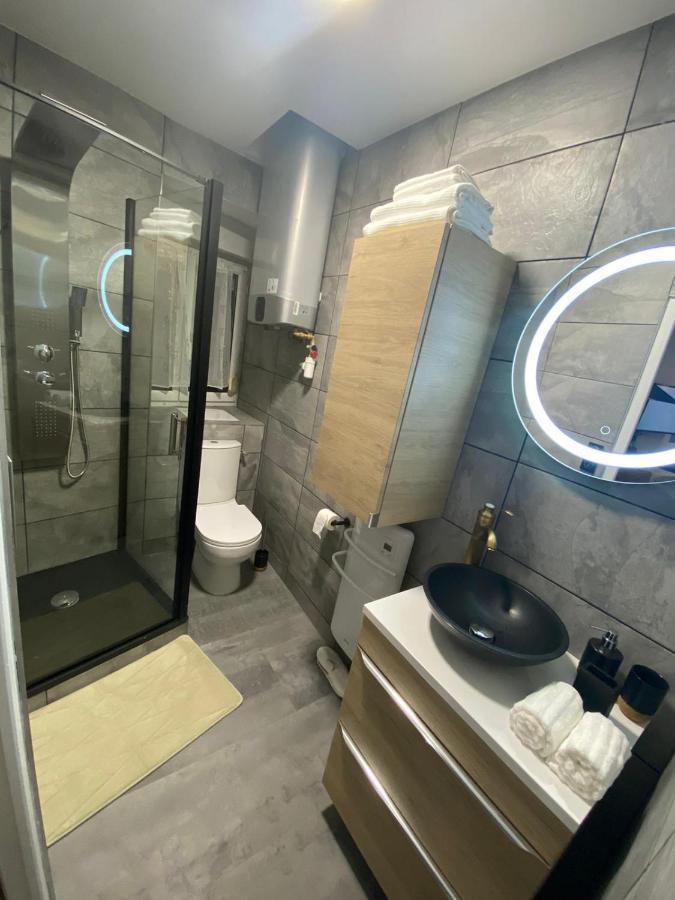 Studio En Hyper Centre De Dole Apartment Ngoại thất bức ảnh